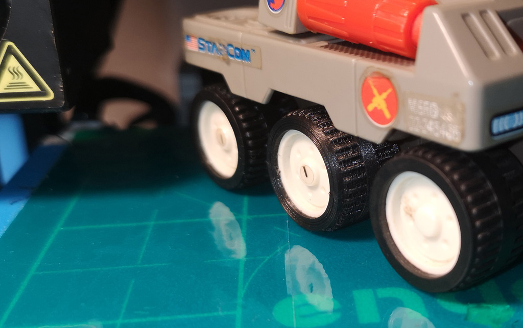 Reifen 3d gedruckt am Fahrzeug